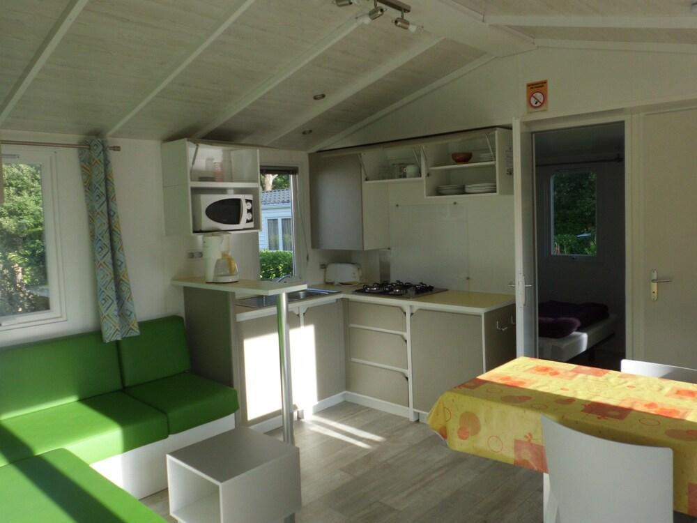 Camping De Lanven Plomeur المظهر الخارجي الصورة